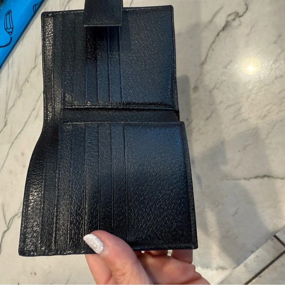 Gucci Black Compact Bifold Leather Wallet Silver Hardware - Picture 15 of 16